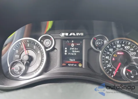 2019 Ram 1500 Big Horn/Lone Star 4X4 5'7 Box z USA, uszkodzony, nr VIN 1C6RRFFG7KN699046